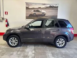 Grigio Usata 2013 Suzuki Grand Vitara SUV | 8300 € (Super prezzo)