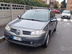 Usata 2006 Renault Mégane II Tre volumi | 800 €