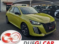 Giallo Nuova 2025 Peugeot 208 Style Due volumi | 17.800 € (Buon prezzo)