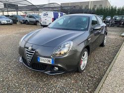 Grigio Usata 2014 Alfa Romeo Giulietta Exclusive Tre volumi | 5900 € (Buon prezzo)