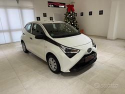 Bianco Usata 2020 Toyota Aygo Connect Style Due volumi | 8999 € (Ottimo prezzo)