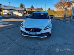 Bianco Usata 2017 Volvo V40 Tre volumi | 9600 € (Ottimo prezzo)
