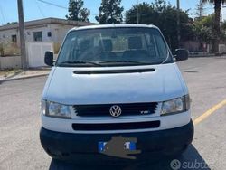 Usata 2003 VW Caravelle Monovolume | 5000 €