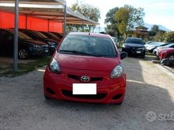 Rosso Usata 2010 Toyota Aygo Sol Due volumi | 3799 € (Buon prezzo)