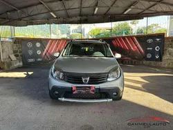 Argento Usata 2011 Dacia Sandero Stepway Due volumi | 4490 € (Buon prezzo)