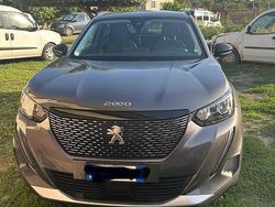 Grigio Usata 2022 Peugeot 2008 Allure SUV | 19.500 € (Buon prezzo)
