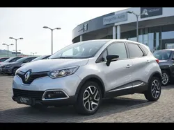 Da sistemare Usata 2016 Renault Captur Zen SUV | 12.000 € (Cara)