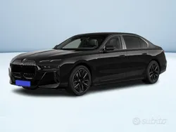 Nero Usata 2024 BMW i7 M Sport Tre volumi | 93.000 €