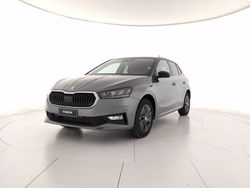 Grigio graphite metallizzato nero tulipa Nuova 2025 Skoda Fabia Selection Due volumi | 17.900 € (Buon prezzo)
