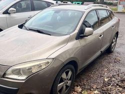 Oro Usata 2011 Renault Mégane III Station wagon | 1299 € (Super prezzo)