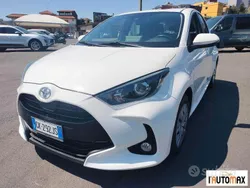 Bianco Usata 2022 Toyota Yaris Business Edition Due volumi | 13.900 € (Buon prezzo)