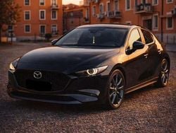 Nero Usata 2022 Mazda 3 Exceed Tre volumi | 22.000 € (Buon prezzo)