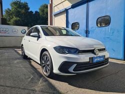 Pure white Nuova 2025 VW Polo Edition Tre volumi | 21.990 € (Buon prezzo)