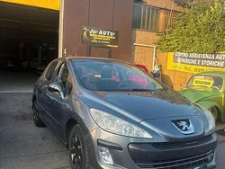 Grigio Usata 2008 Peugeot 308 Premium Tre volumi | 3300 € (Buon prezzo)