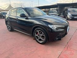 Nero Usata 2021 Alfa Romeo Stelvio SUV | 19.900 € (Buon prezzo)