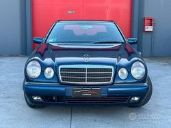 Blu Usata 1997 Mercedes E200 Elegance Tre volumi | 4500 € (Cara)