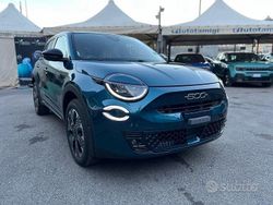 Verde Nuova 2025 Fiat 600 La Prima Tre volumi | 25.900 €