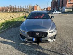 Grigio Usata 2021 Jaguar XE R-Dynamic Tre volumi | 29.900 € (Molto cara)