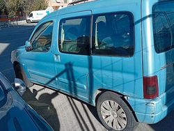 Blu Usata 2004 Citroën Berlingo Monovolume | 500 €
