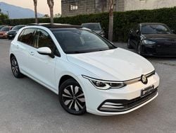 Bianco Usata 2023 VW Golf VIII Move Tre volumi | 30.500 € (Molto cara)