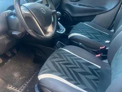 Usata 2015 Lancia Ypsilon Silver Due volumi | 6800 € (Buon prezzo)