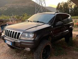Grigio Usata 2004 Jeep Grand Cherokee Laredo SUV | 4950 € (Buon prezzo)
