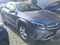 Grigio Usata 2018 Mercedes GLA200 SUV | 16.200 € (Ottimo prezzo)