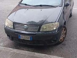 Grigio Usata 2003 Fiat Punto Active Due volumi | 2000 € (Buon prezzo)