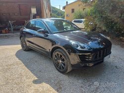Nero Usata 2014 Porsche Macan SUV | 31.000 € (Molto cara)