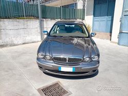 Usata 2006 Jaguar X-type Tre volumi | 6500 € (Molto cara)