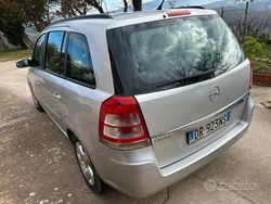 Grigio Usata 2008 Opel Zafira Enjoy Monovolume | 2000 € (Buon prezzo)