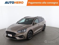 Oro Usata 2019 Ford Focus ST Station wagon | 15.399 € (Buon prezzo)