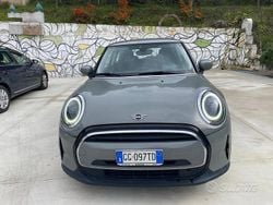 Grigio Usata 2022 Mini ONE Due volumi | 19.000 € (Buon prezzo)