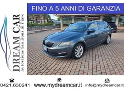 Grigio(met.) Usata 2019 Skoda Octavia Ambition Station wagon | 10.990 € (Super prezzo)
