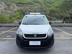 Bianco Usata 2017 Peugeot Partner Monovolume | 4000 € (Ottimo prezzo)