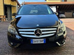 Nero Usata 2014 Mercedes B180 Executive Monovolume | 8800 € (Buon prezzo)