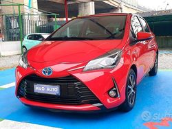 Rosso Usata 2019 Toyota Yaris Hybrid Tre volumi | 11.400 € (Buon prezzo)