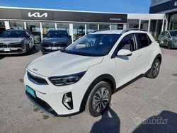 Bianco Usata 2025 Kia Stonic Style SUV | 17.900 € (Buon prezzo)