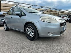 Grigio Usata 2006 Fiat Grande Punto Due volumi | 1800 € (Buon prezzo)