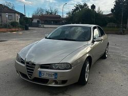 Usata 2004 Alfa Romeo 156 Tre volumi | 990 €