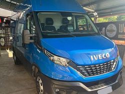 Blu Usata 2020 Iveco Daily Monovolume | 25.900 € (Molto cara)