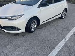 Usata 2016 Toyota Auris Lounge Tre volumi | 10.000 € (Buon prezzo)