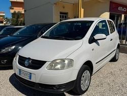 Bianco Usata 2006 VW Fox Sport Due volumi | 3500 € (Buon prezzo)