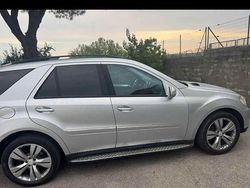 Grigio Usata 2006 Mercedes 320 SUV | 6000 €