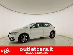 Pure white Usata 2022 VW Polo Life Tre volumi | 15.700 € (Buon prezzo)