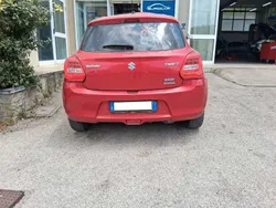 Rosso cordoba Usata 2019 Suzuki Swift Tre volumi | 13.500 € (Buon prezzo)