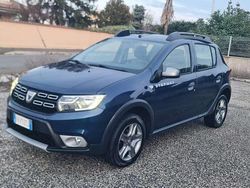 Usata 2018 Dacia Sandero Lauréate Tre volumi | 8600 € (Buon prezzo)
