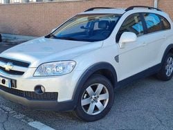 Bianco Usata 2010 Chevrolet Captiva LT SUV | 4500 € (Buon prezzo)