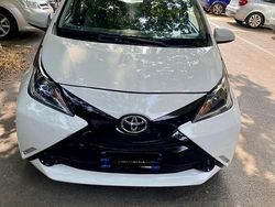 Bianco Usata 2017 Toyota Aygo Due volumi | 7600 € (Ottimo prezzo)
