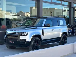 Grigio Usata 2021 Land Rover Defender S SUV | 51.900 € (Buon prezzo)